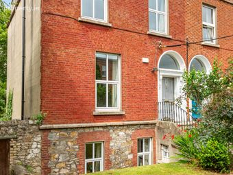 9 Sydenham Road, Dundrum, Dublin 14 - Image 2