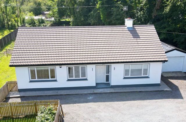Acres, Ballinameen, Boyle, Co. Roscommon - Click to view photos