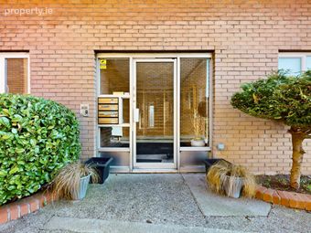 Apartment 7, Collins Court, Whitehall, Dublin 9 - Image 2