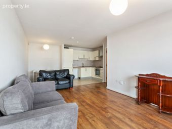 17 New Seskin Court, Tallaght, Dublin 24 - Image 4