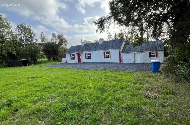 Faerie Nuff Cottage, Caddagh, Dromahair, Co. Leitrim - Click to view photos