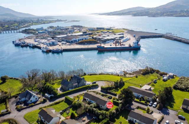 34 Cametringane Point, Castletownbere, Beara, Co. Cork - Click to view photos