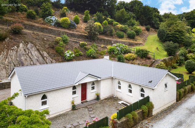 Classis Lodge, Classis, Ballincollig, Co. Cork - Click to view photos
