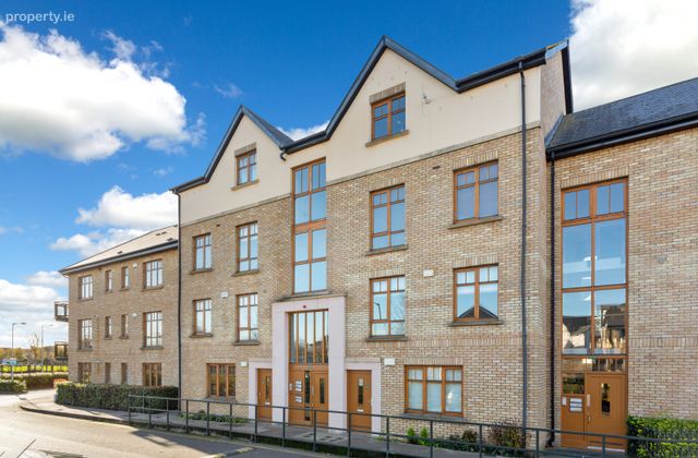 27 Woodbrook Hall, Riverwood Road, Castleknock, Dublin 15, Castleknock, Dublin 15 - Click to view photos