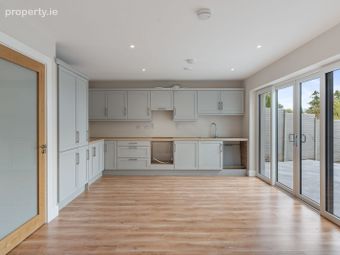 Scarisbrick, 24 The Orchards, Montenotte, Co. Cork - Image 4