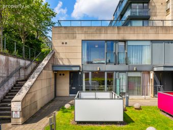 12 Temple Court, Milltown Avenue, Mount Saint Anne's, Dublin 6