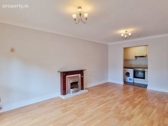 Apartment 11, Trinity Square, Townsend Street, Dublin 2 - Image 4