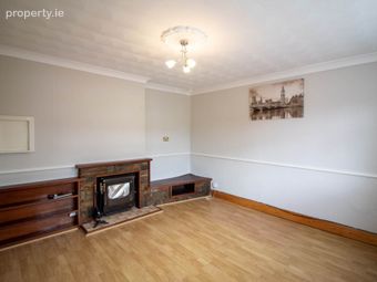154 Macroom Road, Dublin 17, Co. Dublin, Dublin 17 - Image 4