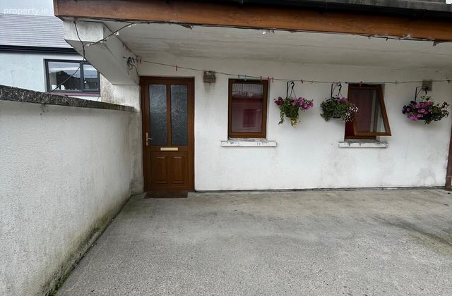 Apartment 1, Weavers Hall, Longford Town, Co. Longford - Click to view photos