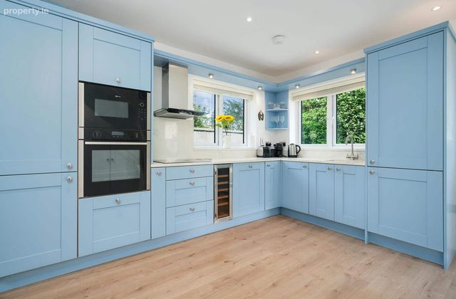 18 Willow Bank, Sandyford Road, Dundrum, Dublin 16, Dundrum, Dublin 16 - Click to view photos