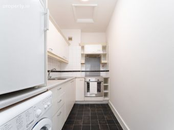Apartment 11, 50-52 Dame Street, Temple Bar, Dublin 2 - Image 5