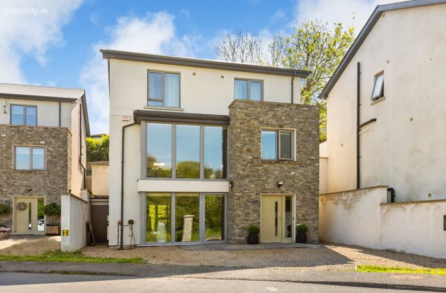 2 Woodview Heights, Marlton Road, Wicklow Town, Wicklow Town, Co. Wicklow - Click to view photos