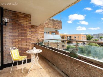 124 Merrion Village, Ballsbridge, Dublin 4, Ballsbridge, Dublin 4 - Image 5