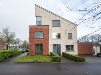 No 20 Bridgefield Grove, Curraheen Road, Bishopstown, Cork, Co. Cork, Curraheen, Co. Cork - Image 3