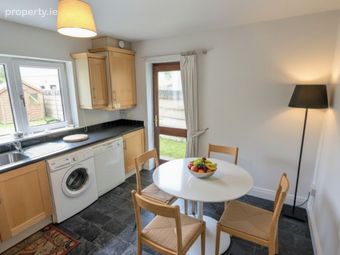14 Westway, Grange Manor, Ballincollig, Co. Cork - Image 4