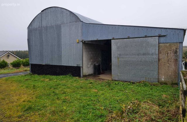 Ballinphuill, Ballaghaderreen, Co. Roscommon - Click to view photos