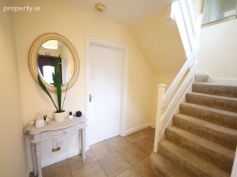 17 Owenabue Circle, Carrigaline, Co. Cork - Image 3