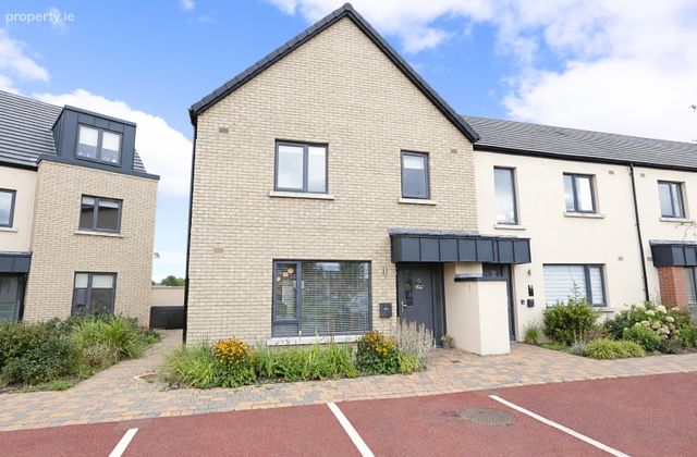 82 Newtown Wood, Drogheda, Co Louth, Drogheda, Co. Louth - Click to view photos