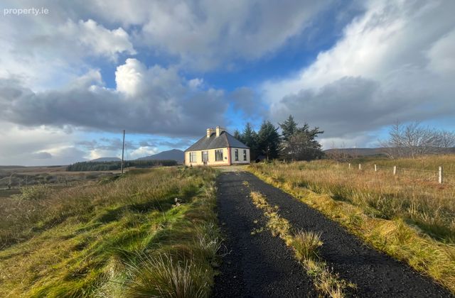 Ballymunnelly, Bellacorick, Ballina, Co Mayo, Bellacorick, Co. Mayo - Click to view photos