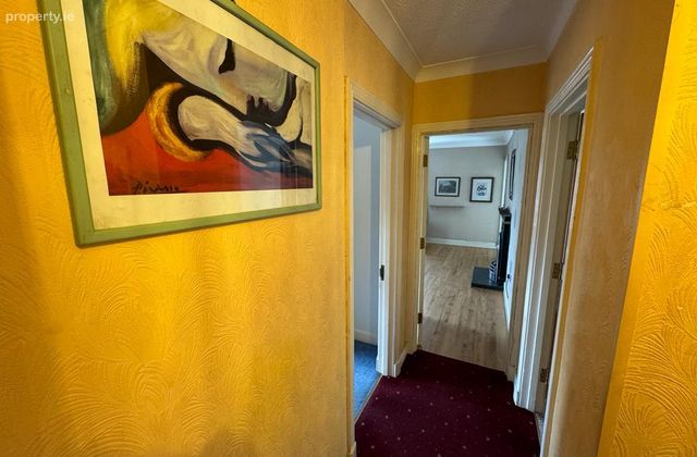 5 Highfield House, Letterkenny, Co. Donegal - Click to view photos