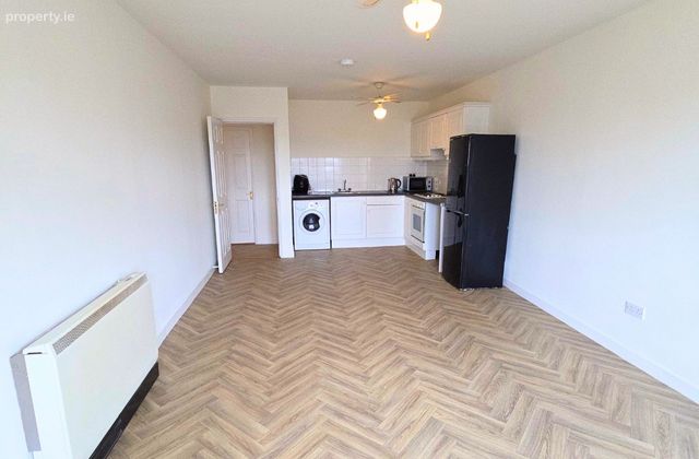 Apartment 514, River Towers, Lee Road, Sunday's Well, Co. Cork - Click to view photos