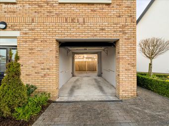 6 Morristown Avenue, The Paddocks, Newbridge, Co. Kildare - Image 3