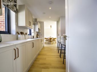The Maple / 3 Bed End-terrace, Midleton, Co. Cork