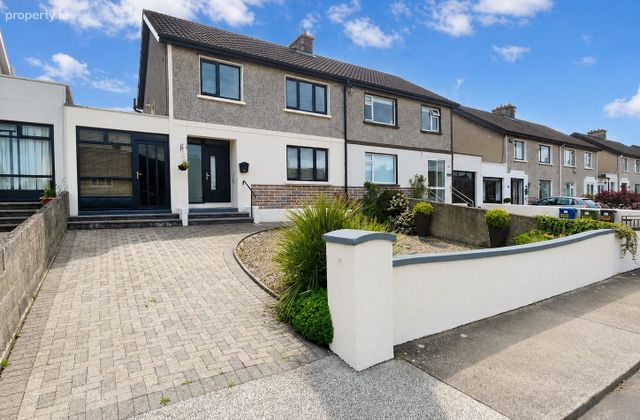 21 Lissadell Drive, Clareview, Clareview, Co. Limerick - Click to view photos