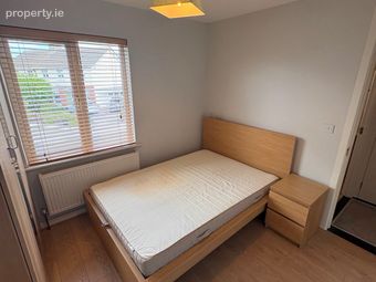 54 Rosemount Estate, 3 Mins Walk To Luas, Dundrum, Dublin 14 - Image 5