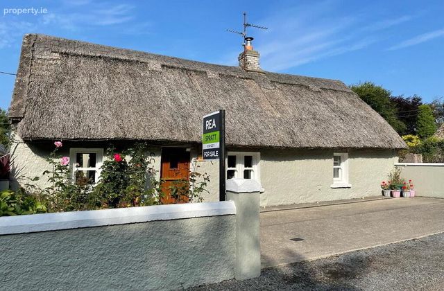 The Thatch House, Shrough, Lismore, Co. Waterford, Lismore, Co. Waterford - Click to view photos