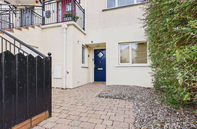4 Willow Bank, Cluain Ard, Newtown, Co. Cork - Click to view photos