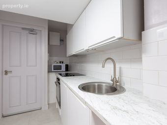 Flat 9, 23 Leeson Street Upper, Dublin 4 - Image 2