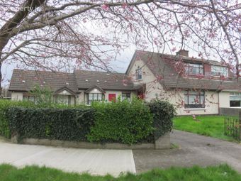 16 Castle Grove, Clondalkin, Dublin 22 - Image 3