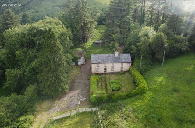 Gneeves, Millstreet, Millstreet, Co. Cork - Click to view photos