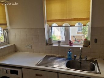 11 Maryland, Dublin 18, Shankill, Dublin 18 - Image 5