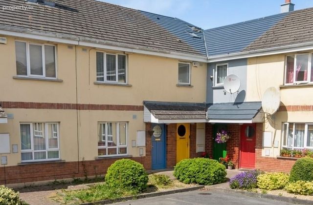 14 Carrickhall Close, Edenderry, Co. Offaly - Click to view photos