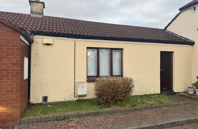 18 Park Court, Dublin 4, Sandymount, Dublin 4 - Click to view photos