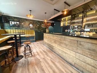 City Bar, 1 Main Street, Cashel, Co. Tipperary - Image 5