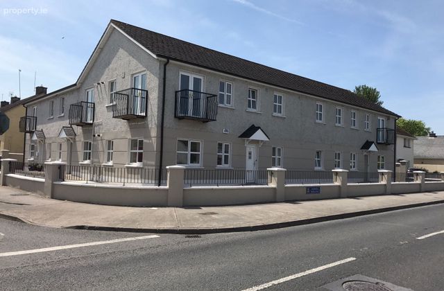 Bracklone Court, Bracklone Street, Portarlington, Co. Laois - Click to view photos