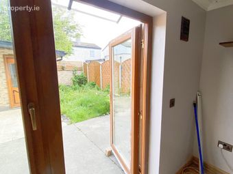 75 Forestwood Avenue, Santry Avenue, Ballymun, Dublin 9 - Image 4