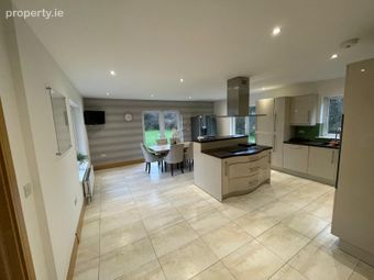 4 Meadowfields, Rylane, Co. Cork - Image 5
