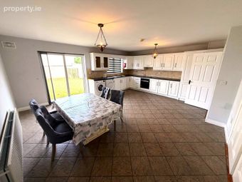 7 Manor Court, Mountmellick, Co. Laois - Image 5