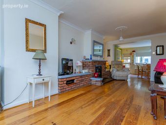 126 Walkinstown Avenue, Dublin 12, Walkinstown, Dublin 12 - Image 5