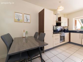 9 Stocking Wood Hall, Stocking Avenue, Knocklyon, Dublin 16 - Image 4