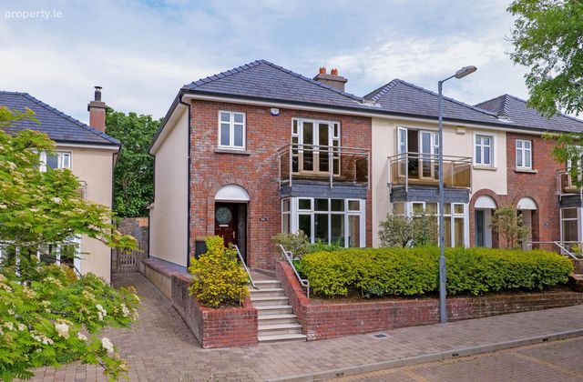 121 Dun Na Carraige, Salthill, Galway, Co. Galway, Salthill, Co. Galway - Click to view photos