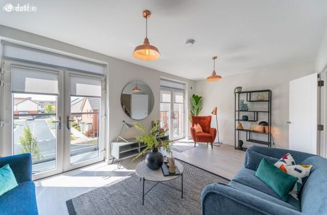 1 Bedroom Apartment, Lucan, Lucan, Co. Dublin - Click to view photos
