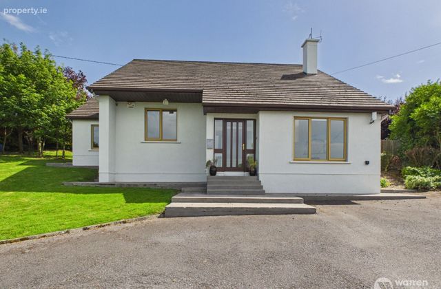 'cowslips', Knockroe, Rathmoyle, Co. Kilkenny - Click to view photos
