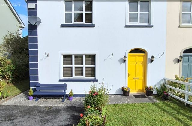 3 Hollypark Avenue, Birr, Birr, Co. Offaly - Click to view photos