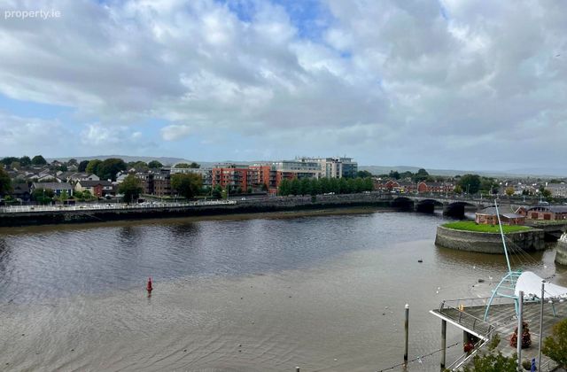 Apt 5, Riverfront, Howleys Quay, Limerick City Centre, Co. Limerick - Click to view photos