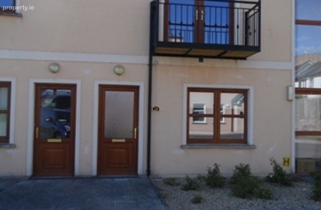 No. 27 Railway View, Belturbet, Co. Cavan - Click to view photos